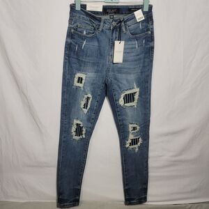 Judy Blue NWT High-Waisted Skinny Jeans - Medium Wash - Distressed-Size 1/25